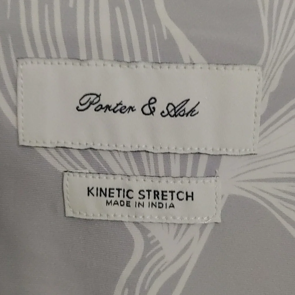 Porter & Ash Kinetic Stretch Men's Light Gray Floral Short-Sleeve Button Shirt - Picture 2 of 7